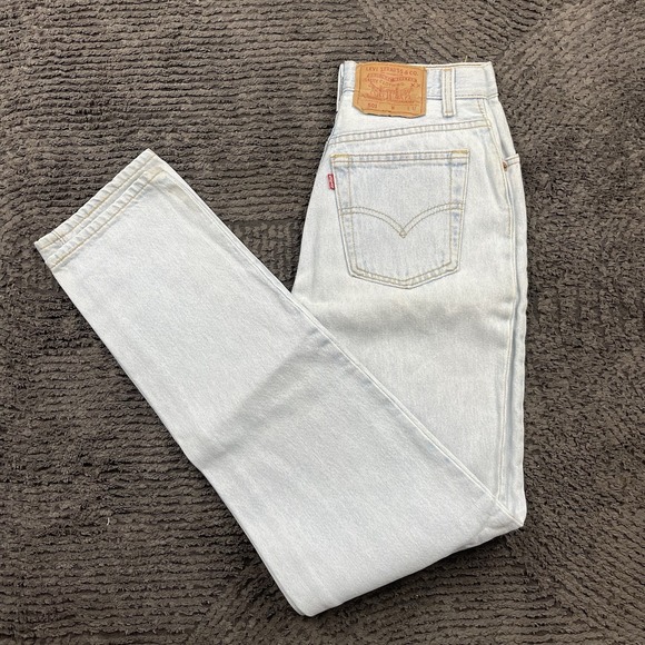 Vintage Levi's 501 Women's 24x31 Jeans‎ Light Wash USA Made High Rise 80s 90s